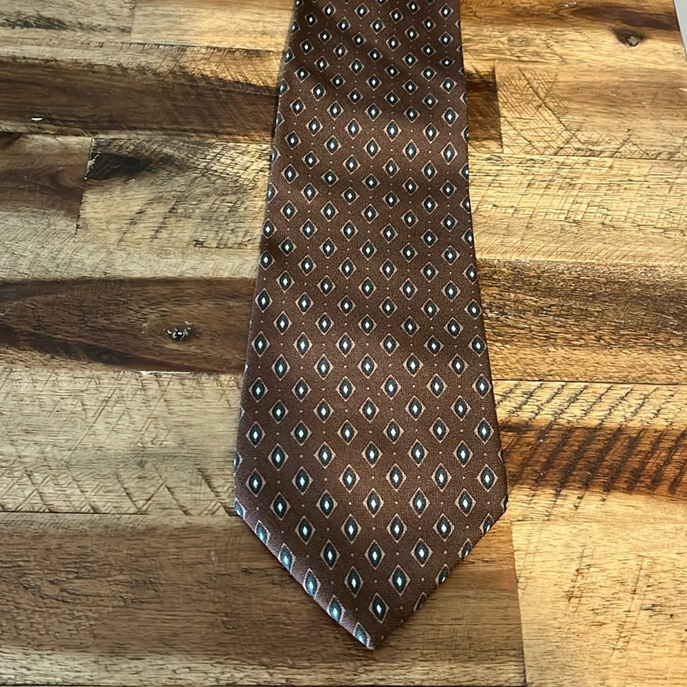 Silk tie